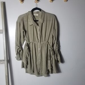 NWOT ENTRO WOMEN'S BROWN OLIVE BUTTON DOWN BLOUSE SIZE MEDIUM